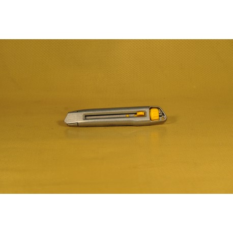 CUTTER PROFESSIONNEL STANLEY